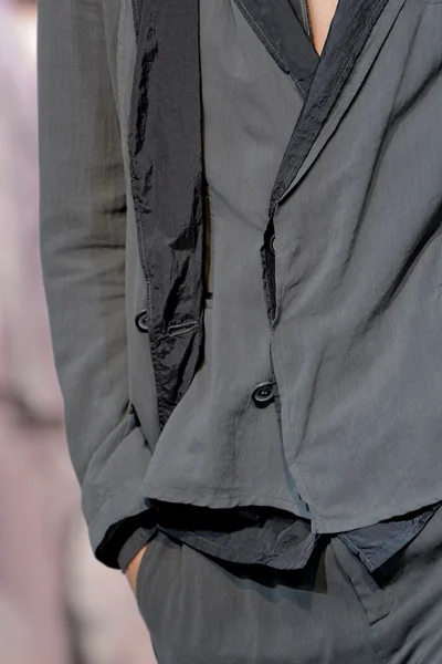 Look 32